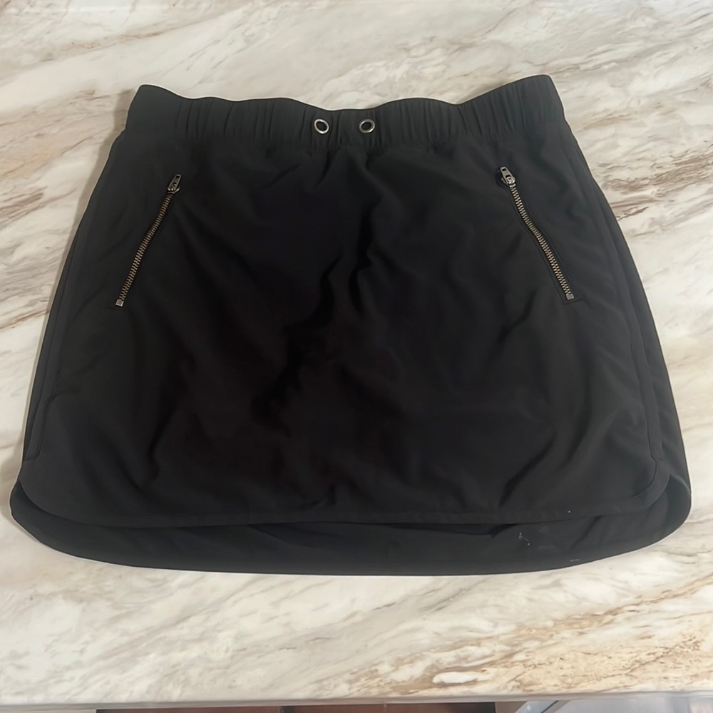 ATHLETA SKORT BLACK XS